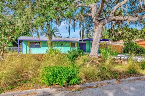 2221 Alvarado Lane Sarasota FL 34231