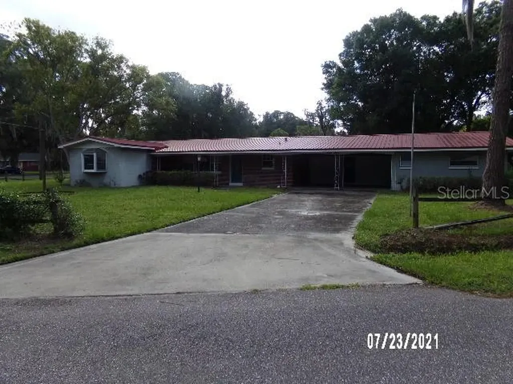 1008 N Vermont Street Plant City FL 33563
