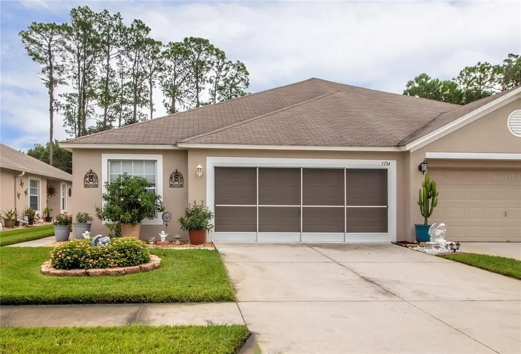 5734 Autumn Shire Drive Zephyrhills FL 33541
