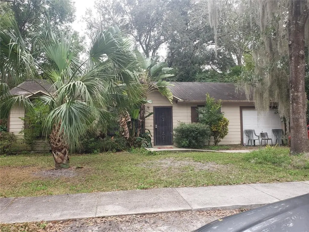 215 San Lanta Circle Sanford FL 32771