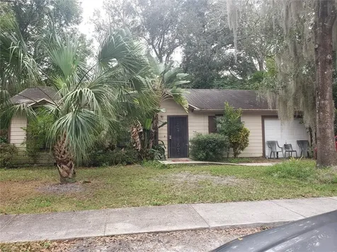 215 San Lanta Circle Sanford FL 32771