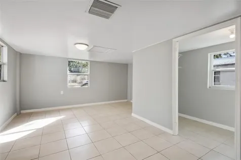 1608 E Kirby Street Tampa FL 33604