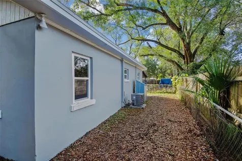 1608 E Kirby Street Tampa FL 33604