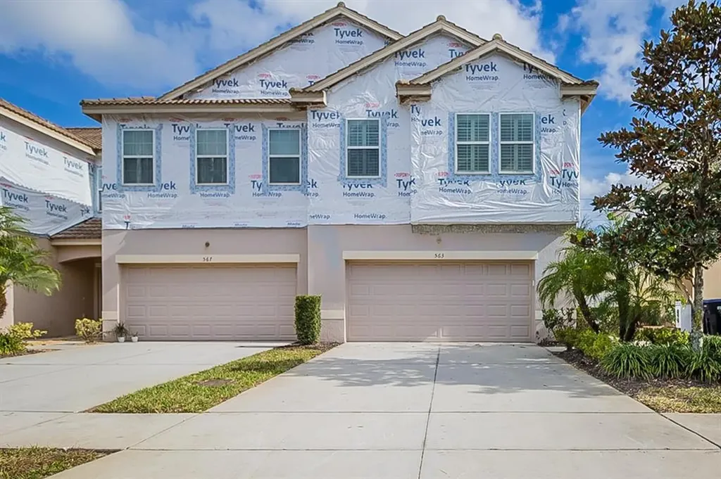 563 Glastonbury Drive Orlando FL 32825