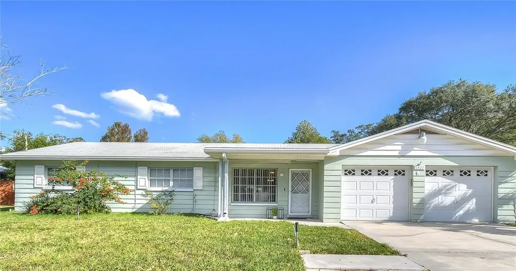 6427 N Gomez Avenue Tampa FL 33614