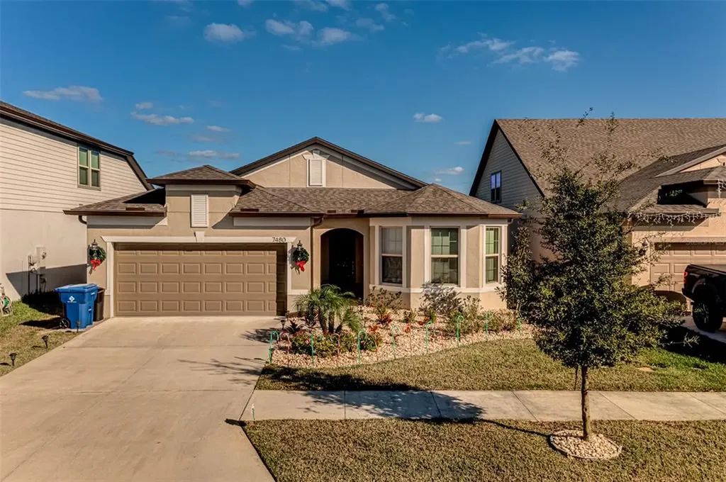 7480 Pool Compass Loop Wesley Chapel FL 33545