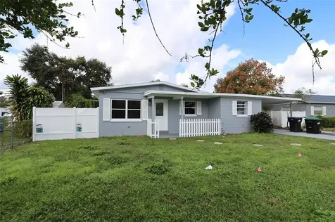 2704 Bonneville Drive Orlando FL 32826