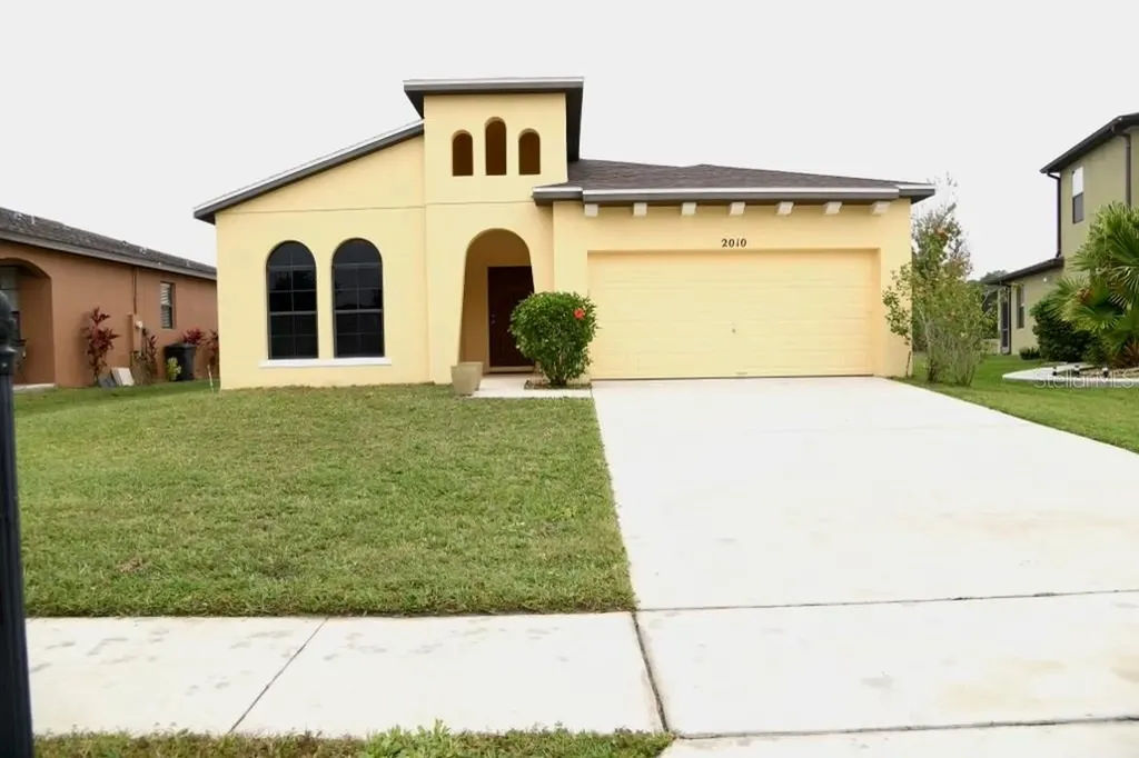 2010 Lacosta Place Kissimmee FL 34746