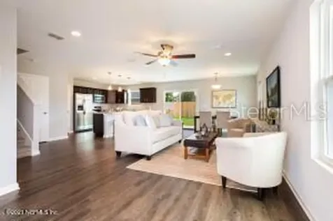 7358 Townsend Village Lane Jacksonville FL 32277