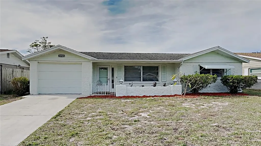 10921 Queens Road Port Richey FL 34668