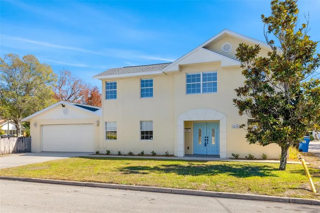 1470 28th Avenue N St Petersburg FL 33704