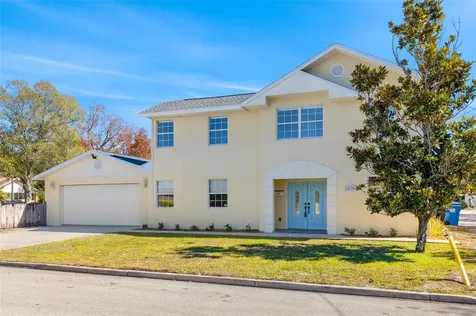 1470 28th Avenue N St Petersburg FL 33704