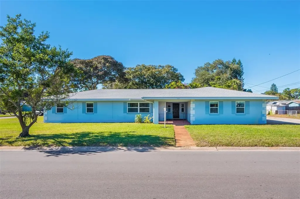 1100 39th Street N St Petersburg FL 33713
