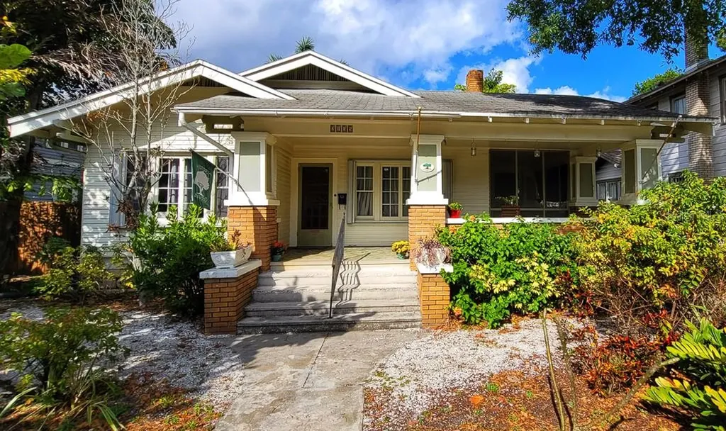 2135 Burlington Avenue N St Petersburg FL 33713