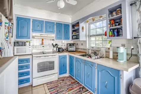 745 N Pompano Avenue Sarasota FL 34237