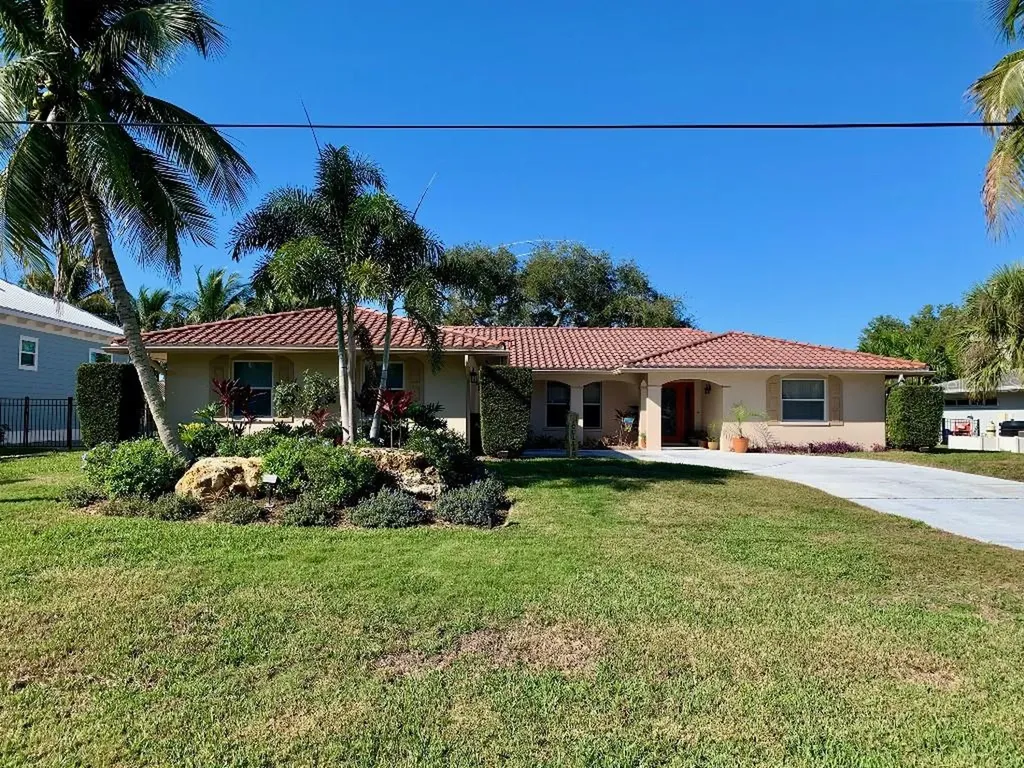 5114 Sandy Cove Avenue Sarasota FL 34242