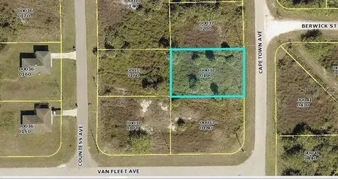 1030 Capetown Avenue Lehigh Acres FL 33974