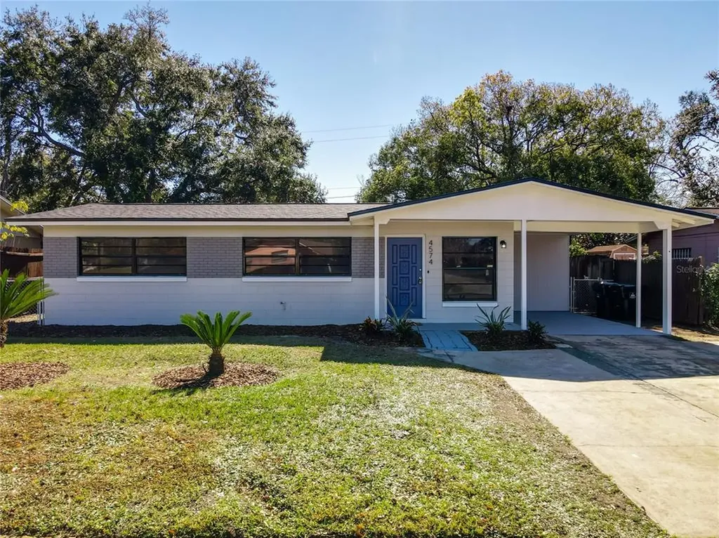 4574 Barley Street Orlando FL 32811