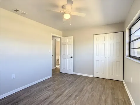 4574 Barley Street Orlando FL 32811