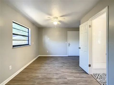 4574 Barley Street Orlando FL 32811
