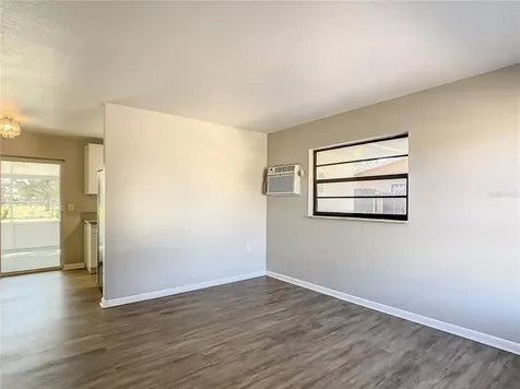 4574 Barley Street Orlando FL 32811