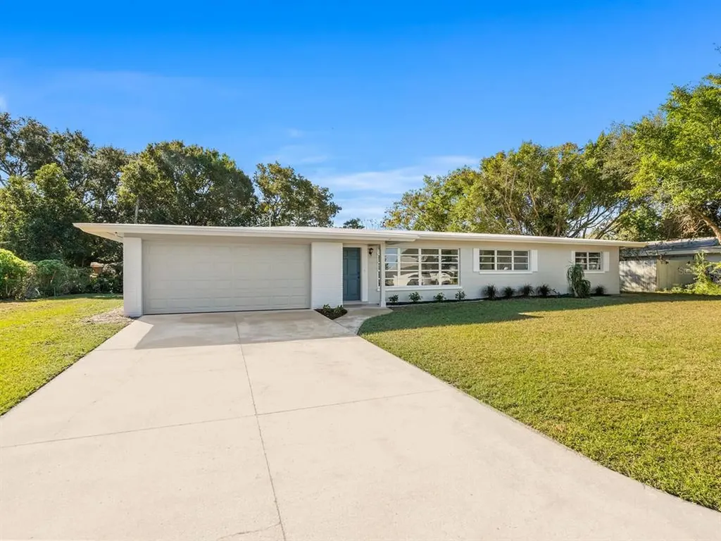 2456 Sunnyside Street Sarasota FL 34239