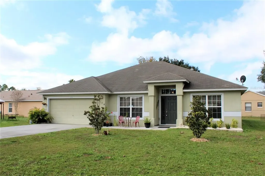 374 Chelmsford Court Kissimmee FL 34758