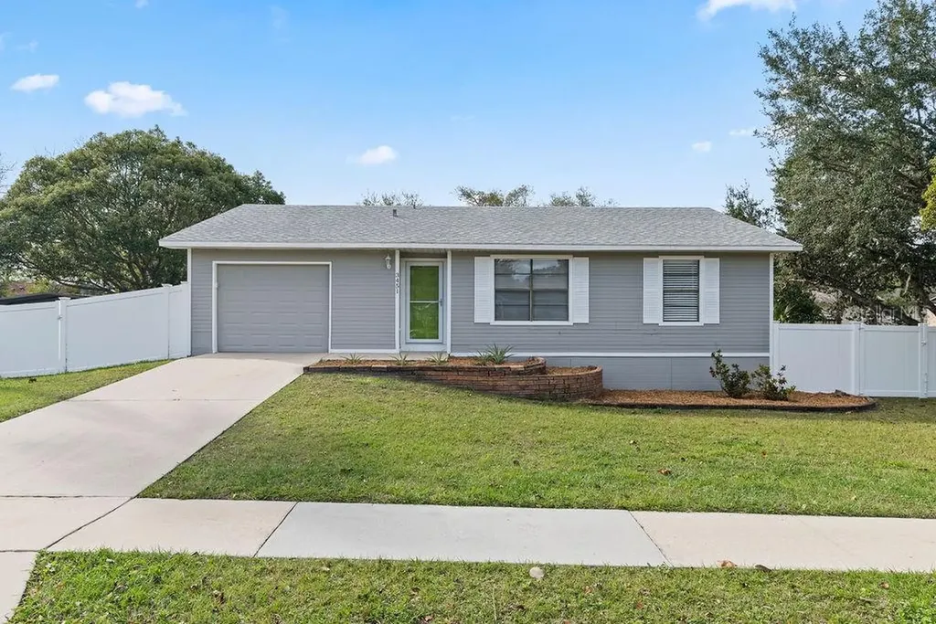 3451 Seminole Avenue Oviedo FL 32765