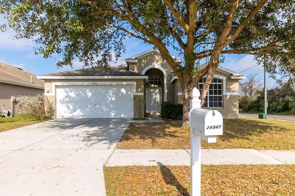 24947 Oakhaven Court Lutz FL 33559