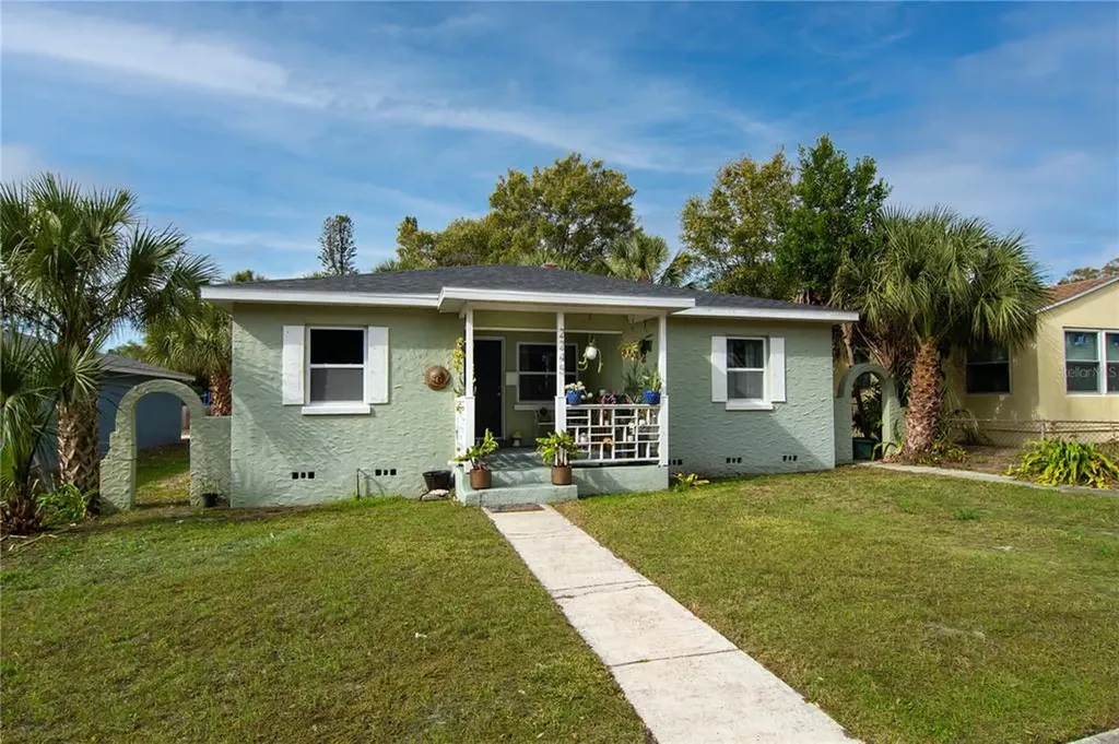 2245 20th Street S St Petersburg FL 33712