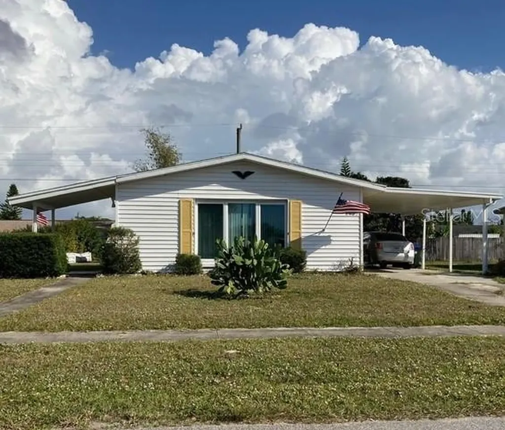 4572 Bayano Street North Port FL 34287
