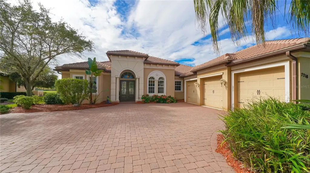 7218 Heritage Grand Place Bradenton FL 34212