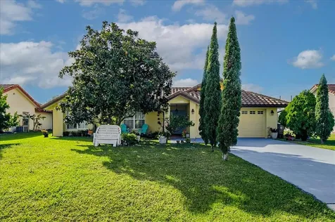 2450 Ravendale Court Kissimmee FL 34758