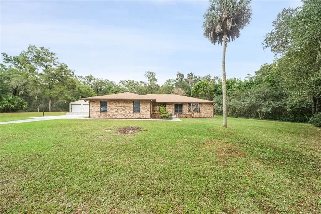 1515 E French Avenue Orange City FL 32763