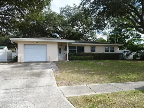 1709 Eaton Drive NE Clearwater FL 33756