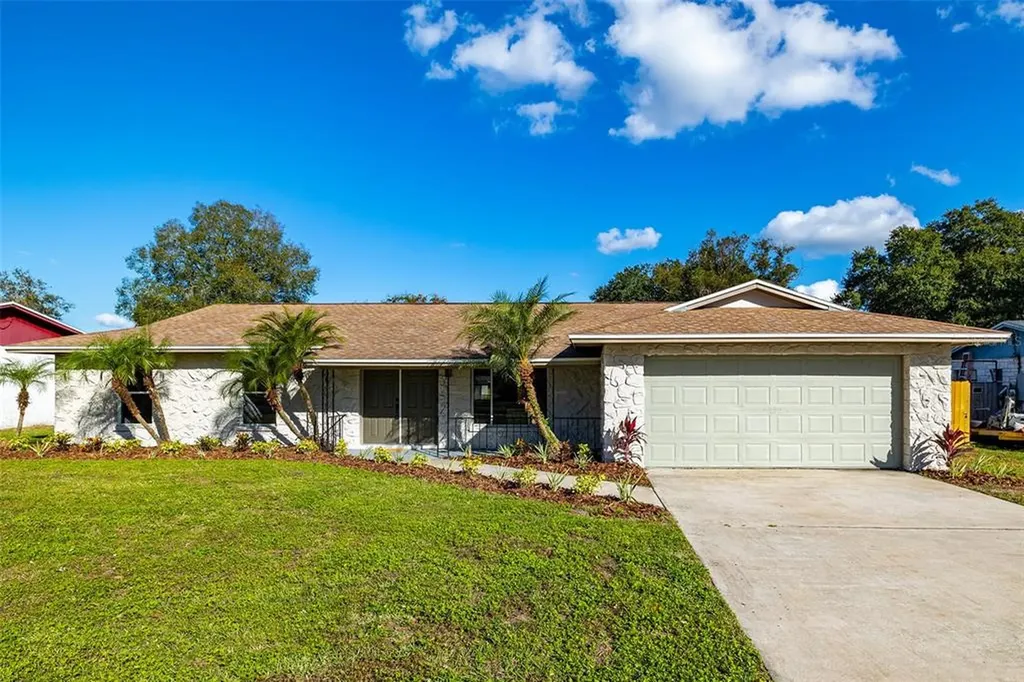 807 Bishop Place Seffner FL 33584
