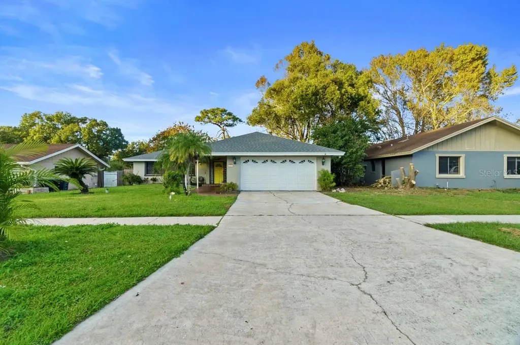 1817 Crownwood Drive Orlando FL 32810