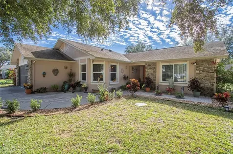 2738 Gables Drive Eustis FL 32726