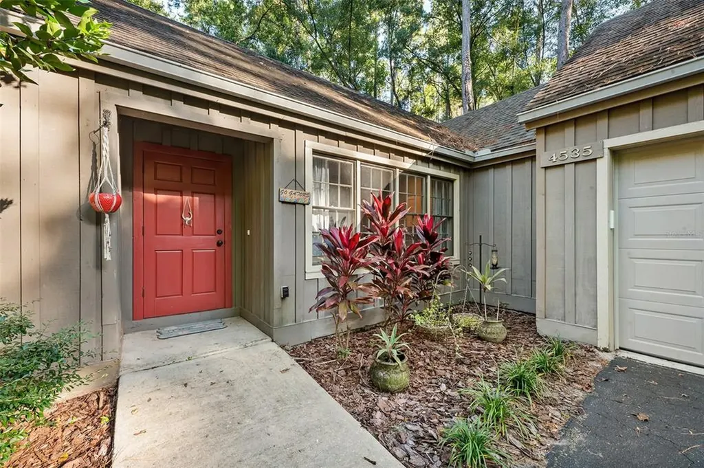 4535 SW 84th Drive Gainesville FL 32608