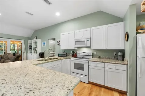 4535 SW 84th Drive Gainesville FL 32608