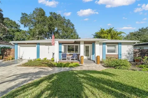 5915 4th Avenue N St Petersburg FL 33710