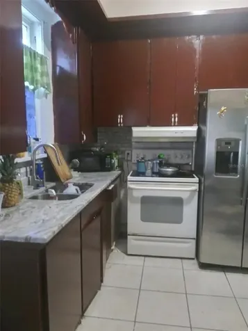 2913 N 10th Street Tampa FL 33605
