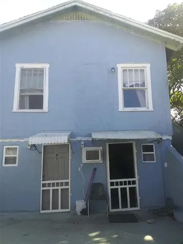 2913 N 10th Street Tampa FL 33605