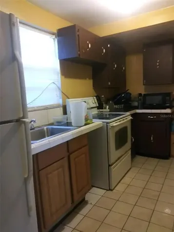 2913 N 10th Street Tampa FL 33605