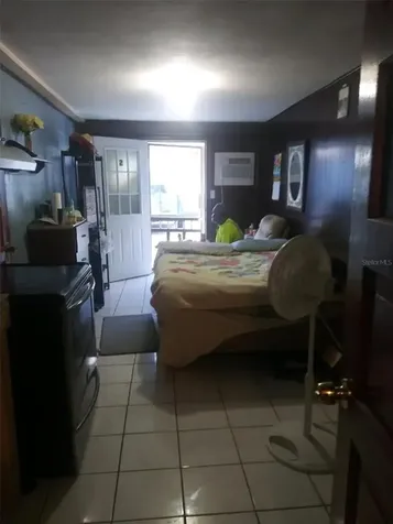 2913 N 10th Street Tampa FL 33605