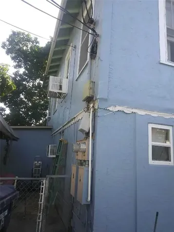 2913 N 10th Street Tampa FL 33605