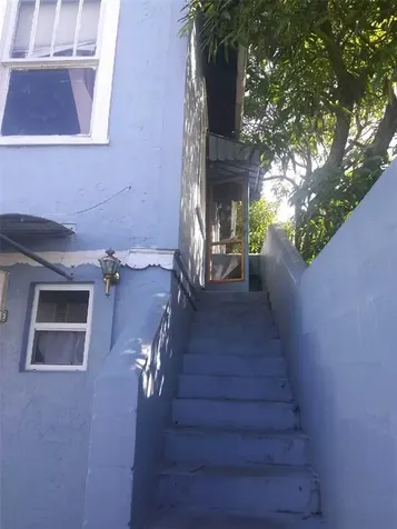 2913 N 10th Street Tampa FL 33605