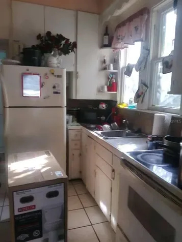 2913 N 10th Street Tampa FL 33605