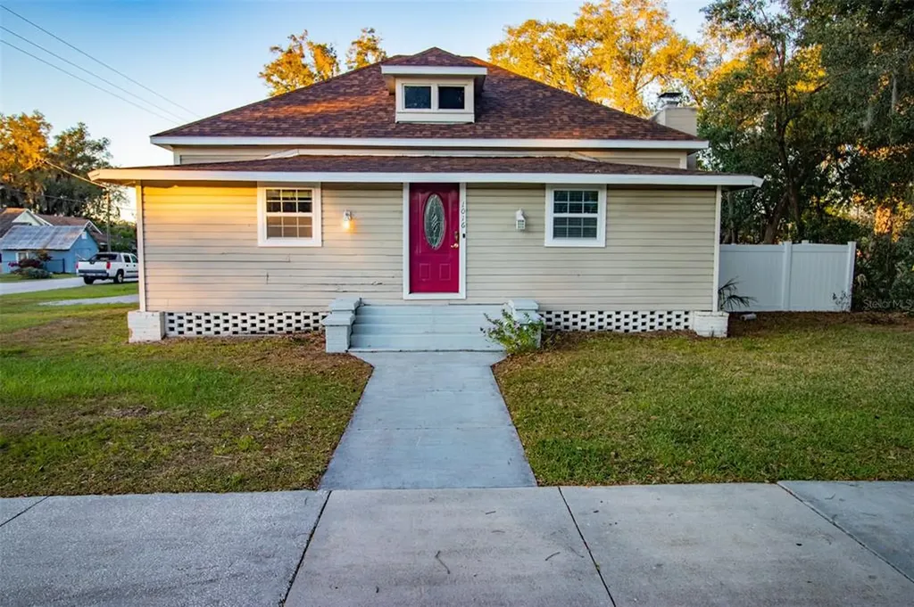1016 W Baker Street Plant City FL 33563