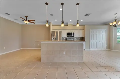 113 Club Villas Lane Kissimmee FL 34744